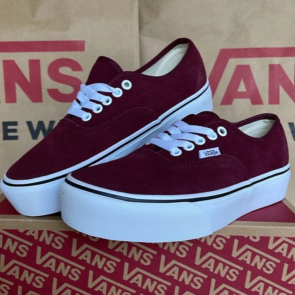Vans WMNS Authentic Platfor (Suede) Port Royale/True VN0ARAVRJNR Platforms